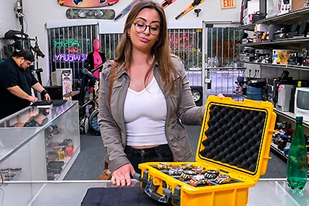 XXX Pawn – Fucking Frenchy For A Flight