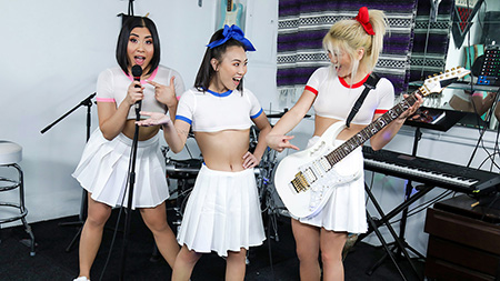 BFFS – Talented Korean Cuties