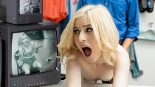 Shoplyfter – Minxx Marii: An 18 Year Old Treat