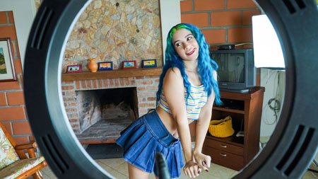 IMadePorn – Min Galilea: Huge Delivery Fee