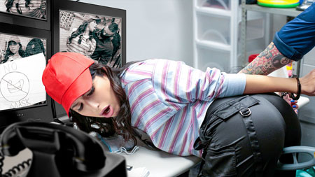 Shoplyfter – Penelope Woods: Freedom of Skeet