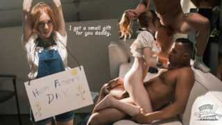 ExxxtraSmall – Madi Collins: Come Play With Us