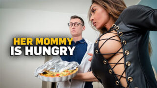 Mommy4K – Vittoria Divine: The Back-Up Pain